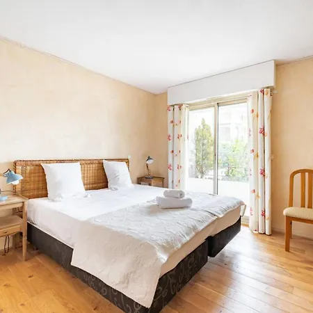Lejlighed Spacious With Pool Located In The Marina Of Mandelieu